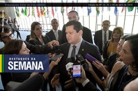 Davi Alcolumbre pede a Rodrigo Maia celeridade para projetos do Senado que estão na Câmara