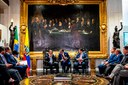 Davi Alcolumbre recebe presidente do Equador no Congresso Nacional e reforça multilateralismo propositivo