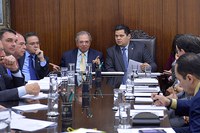 Davi recebe Paulo Guedes e 50 senadores em reunião sobre o Pacto Federativo