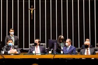 Em sessão, Toffoli recebe homenagens do Congresso Nacional ao deixar a presidência do STF