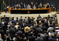 Congresso: Renan pede que líderes indiquem nomes para CPMI da Petrobras