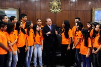 Jovens senadores conversam com Renan sobre processo legislativo