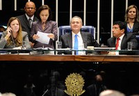Pedido de criação da CPI da Petrobras é lido em Plenário