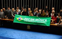 Plenário aprova a PEC da Música com 61 votos a favor