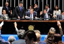 Plenário aprova correção da tabela do Imposto de Renda, conforme mediado por Renan