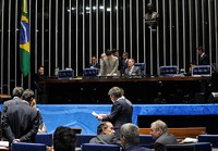 Plenário aprova maior prazo para fusão de partidos