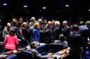 Plenário destranca a pauta e aprova lei contra o terrorismo