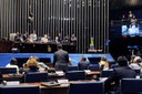 Plenário deve decidir se Delcídio participa da sessão de impeachment, diz Renan