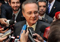 Renan acerta com líderes votação de temas da reforma política