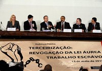 Renan apoia audiência pública sobre terceirização na CDH