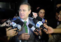 Renan confirma que vai pedir indicação para CPI Mista da Petrobras