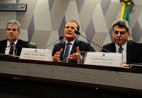 Renan participa de Reunião da Comissão Temporária da Reforma Política do Senado