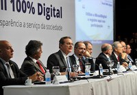 Renan participa de Seminário Internacional Brasil 100% Digital
