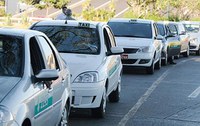 Senado aprova MP que garante a taxista direito de transmitir permissão