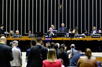 Congresso aprova crédito extra de R$ 15 bilhões para compensar perda de arrecadação de estados e municípios