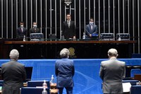 Em Plenário, Pacheco requer um minuto de silêncio em homenagem a José Maranhão