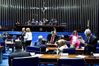 Senado aprova prorrogação da desoneração da folha e indicações para o STJ
