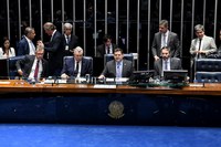 Aproveitamento de trabalhadores de estatais de energia é aprovado e vai à sanção