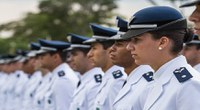 CRE analisa projeto que dá às mulheres direito de opção ao serviço militar