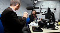 Em podcast sobre história, Leila Barros interpreta a 1ª senadora do Brasil   