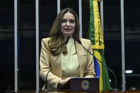 Senadora Augusta Brito destaca ações no combate à violência contra as mulheres