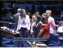 Senadoras comemoram resultado da votação da PEC da Mulher