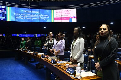 Sessão especial assinatura com o MIR 2