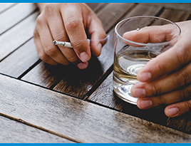 Álcool + cigarro turbinam o risco de câncer na garganta e outros