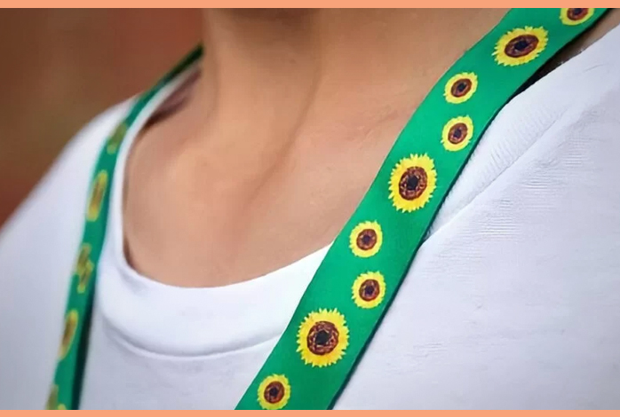 Cordão de girassóis já é adotado no Senado