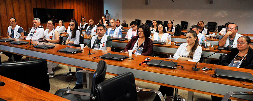 No Jovem Senador, professores assistem a palestra sobre processo legislativo