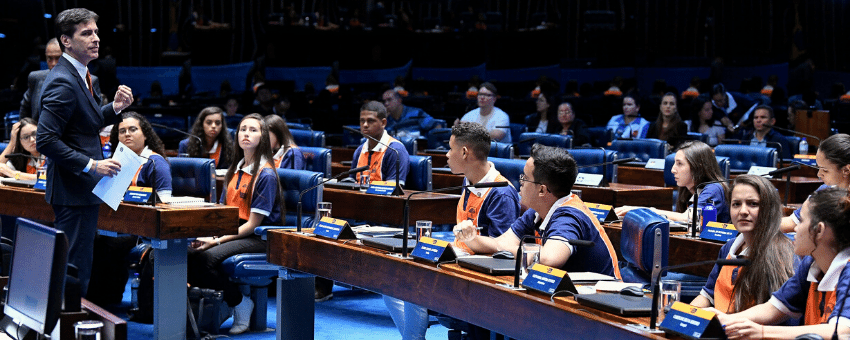 Três projetos elaborados pelos jovens senadores são aprovados em Plenário