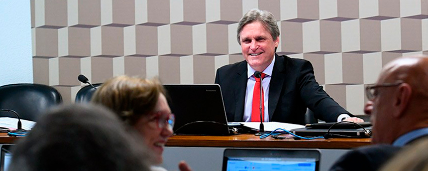 Discussões sobre carteira estudantil e meia-entrada continuarão em 2020