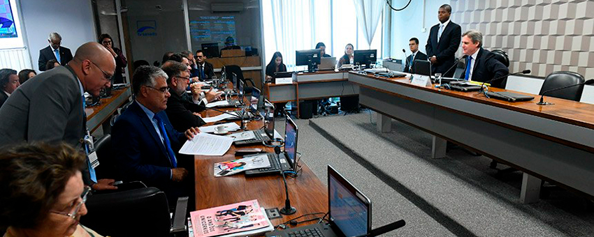 Estudantes esportistas ou artistas poderão ter as faltas compensadas