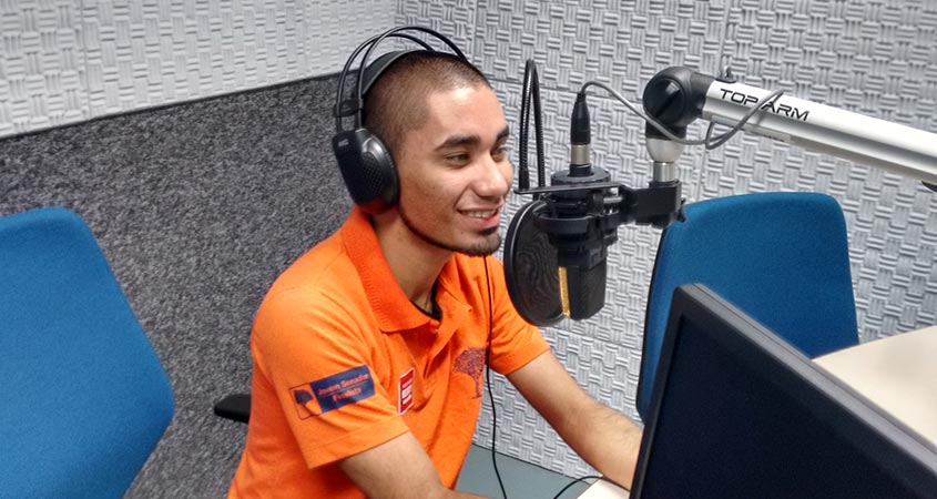 Por dentro da Rádio Senado, engenheiro na área