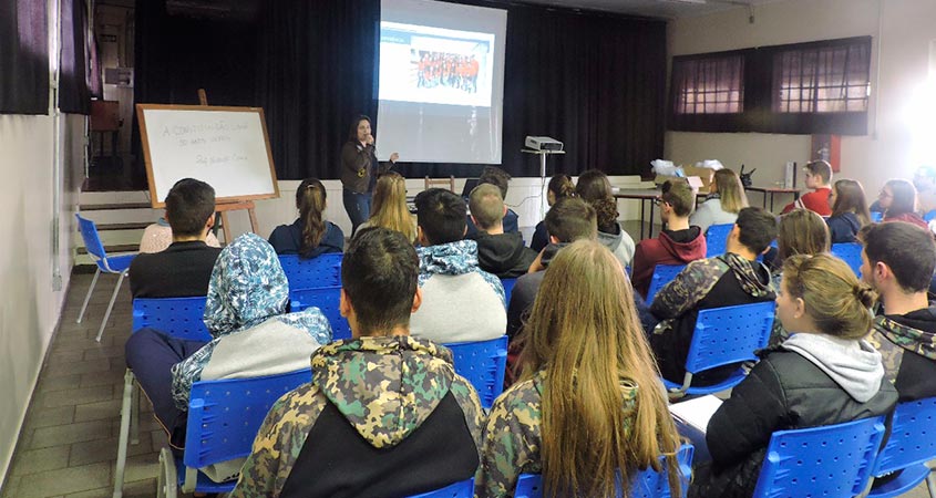Geysa Berton, vencedora do JS2017 pelo Rio Grande do Sul, dá algumas dicas de como participar do Jovem Senador 