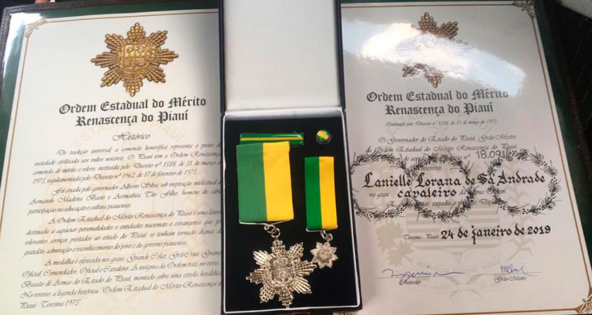 Lanielle recebeu a Ordem Estadual do Mérito Renascença do Piauí