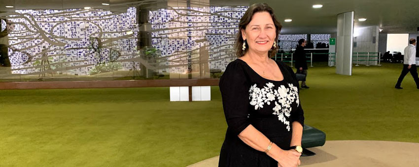 A coordenadora do "Jovem Senador" em Sergipe Nádia Maria Cardoso