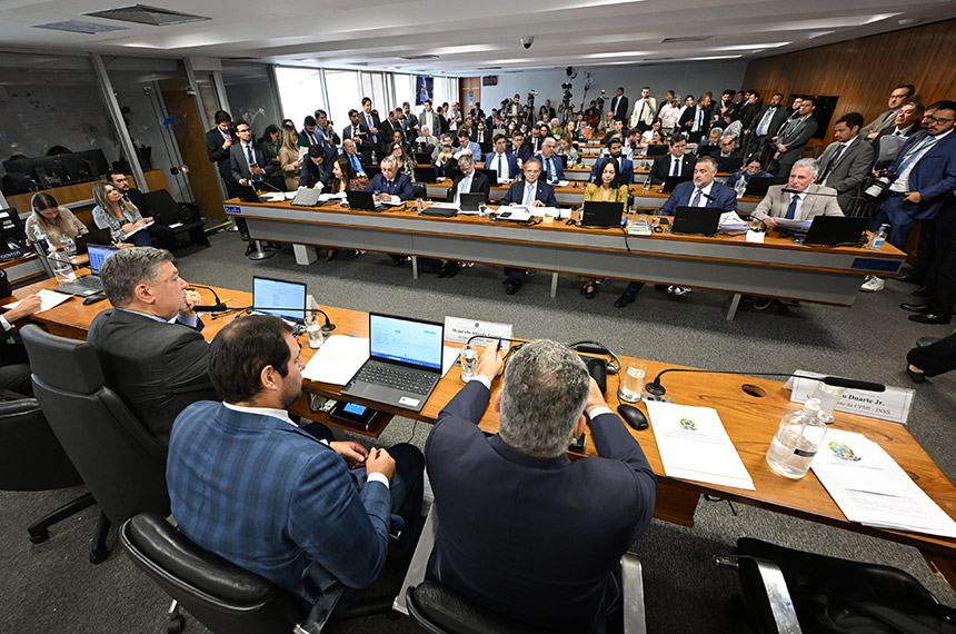 CPMI rejeita convocação de Frei Chico, irmão do presidente Lula — Senado Notícias