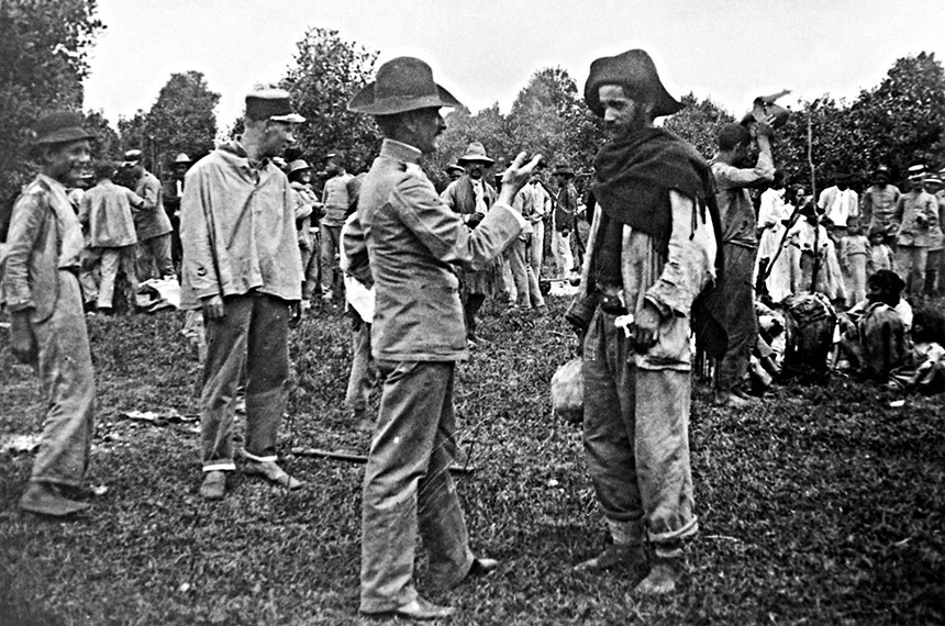 Em janeiro de 1915, um dos chefes rebeldes, Bonifácio Papudo, se rende às forças policiais