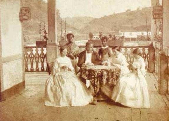 Desigualdade retratada em fotografia de 1860 persiste ainda hoje no Brasil 