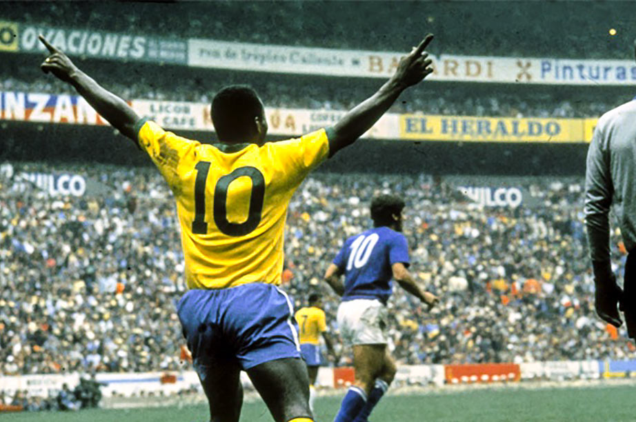 Papéis históricos do Senado mostram luta de Pelé contra o racismo: 'Negro vota em negro'