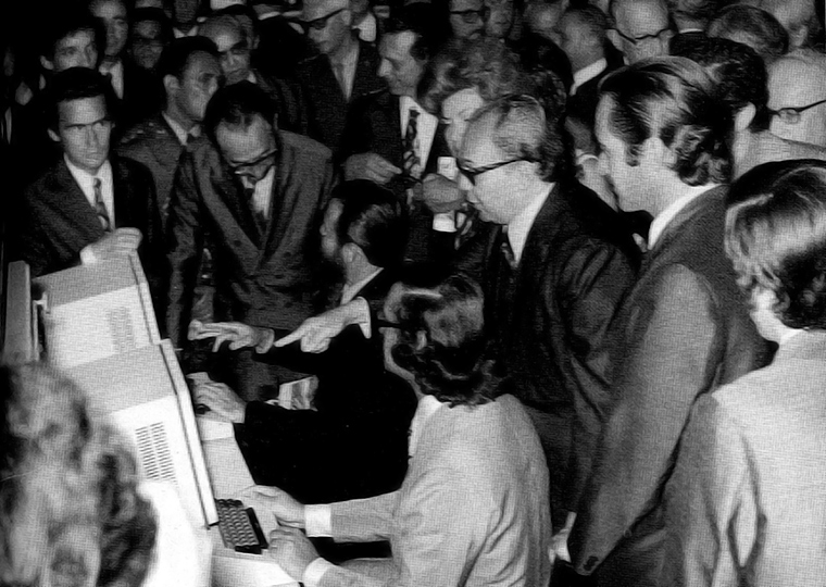 Presidente do Senado, Petrônio inaugura o Prodasen em 1972 (foto: Arquivo do Senado)