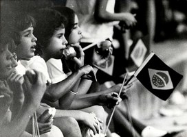 Restos mortais de D. Pedro I foram recebidos com honras em 1972