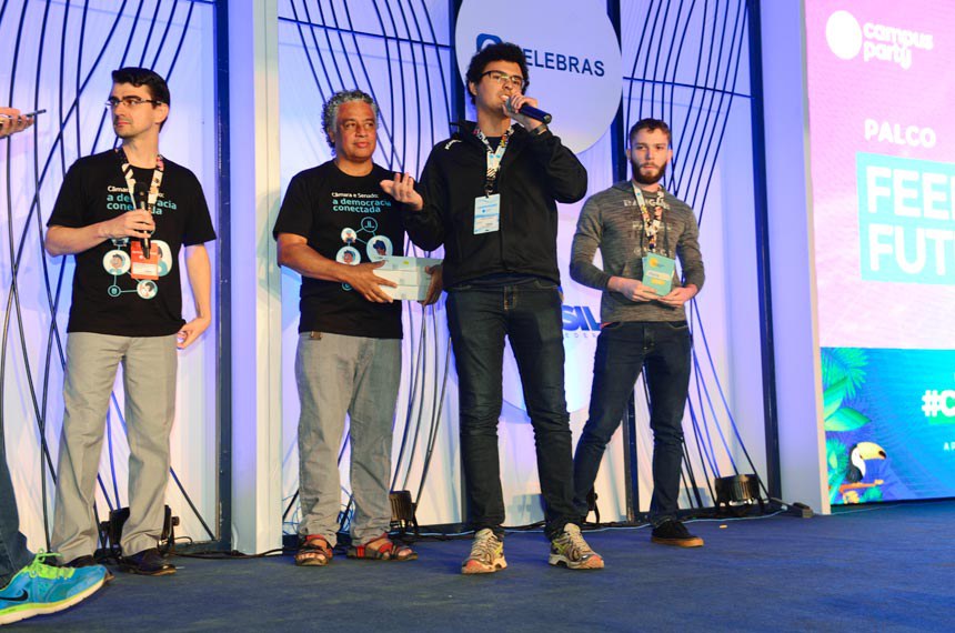 Equipe cria aplicativo que descomplica compreensão do trajeto dos textos