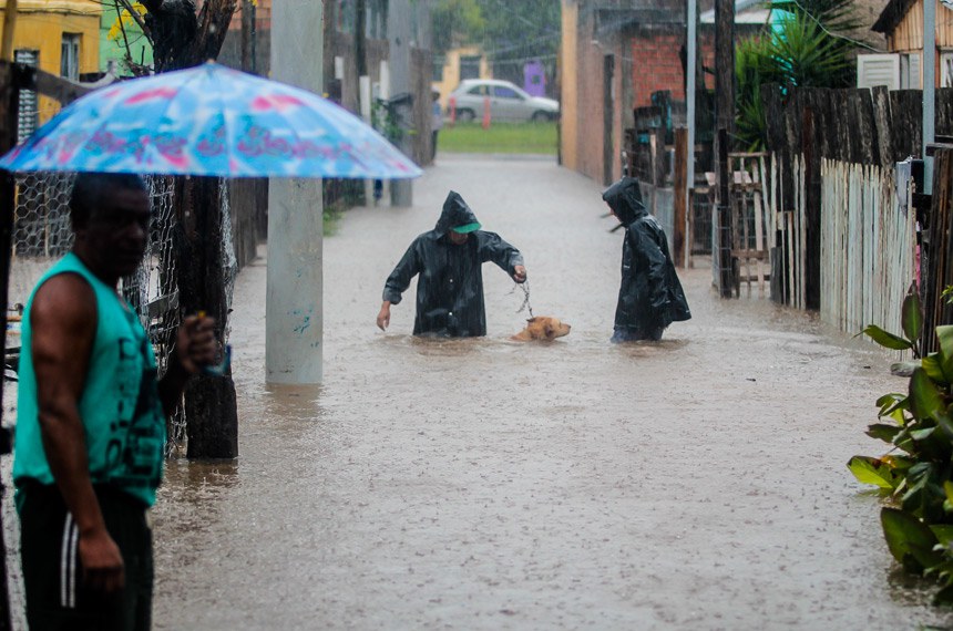 Em 2015, chuvas fortes provocaram alagamentos e transtornos em Santana do Livramento, no Rio Grande do Sul