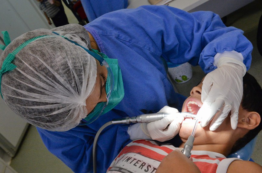 Senadores apresentaram projetos para prevenção e tratamento de problemas dentários sejam serviços oferecidos pelo SUS
