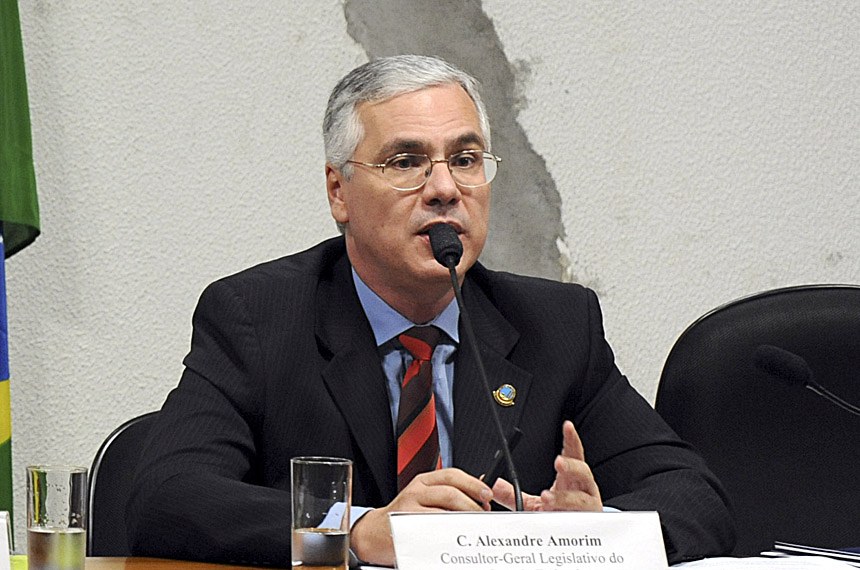 Quanto menor a confiança no governo, maiores os juros sobre a dívida, diz o consultor Alexandre Rocha