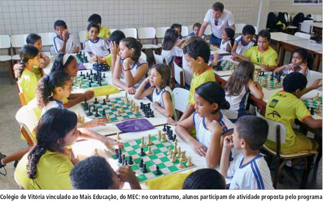 Escola em tempo integral começa a avançar no Brasil