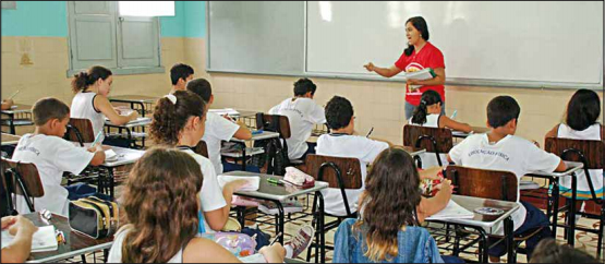 Escolas de todo o país terão base curricular comum