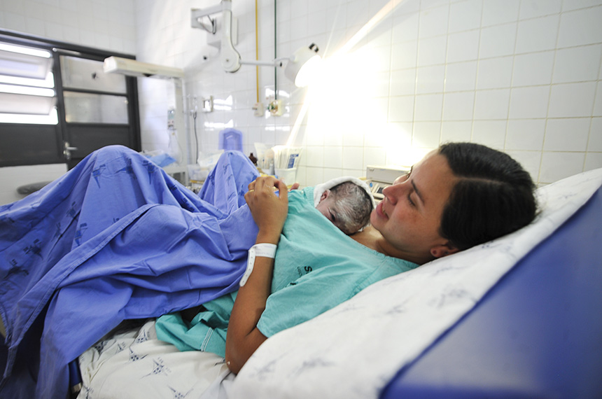 Especialistas apontam epidemia de cesarianas no Brasil